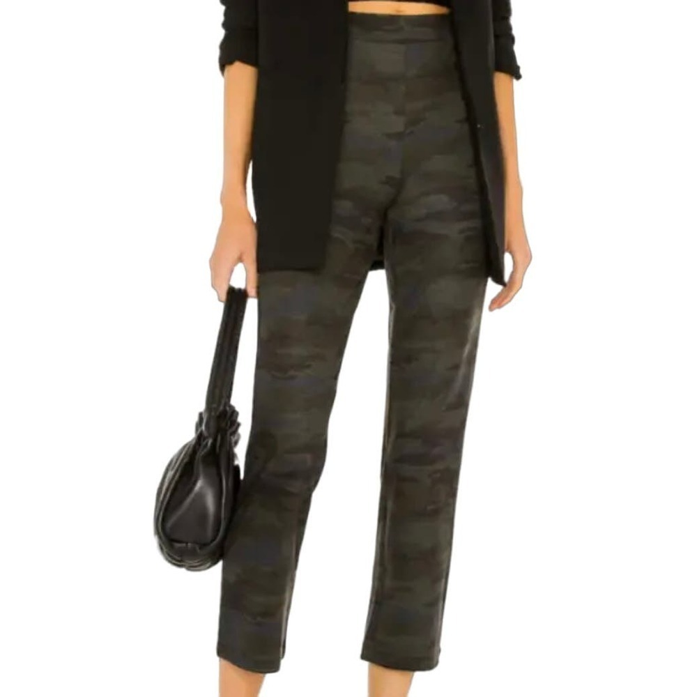 SANCTUARY CARNABY KICK CROP PONTE PANTS IN‎ GREEN CAMO NWT WOMEN'S SIZE MEDIUM